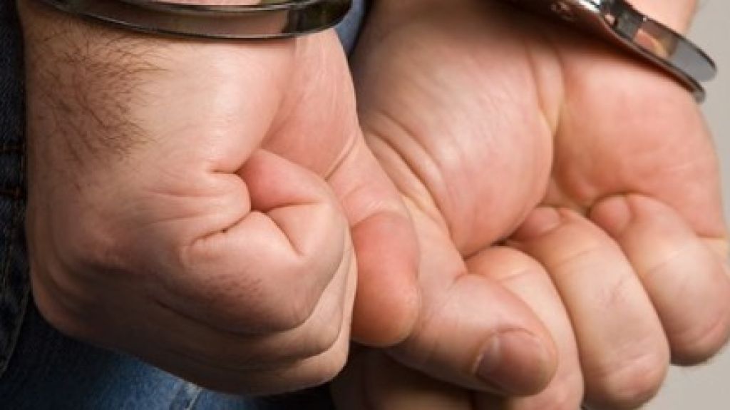  19 a&ntilde;os y va a la c&aacute;rcel por violencia dom&eacute;stica en Arecibo 