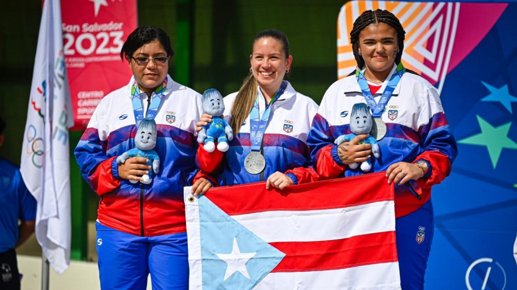  Plata para PR en tiro femenino 