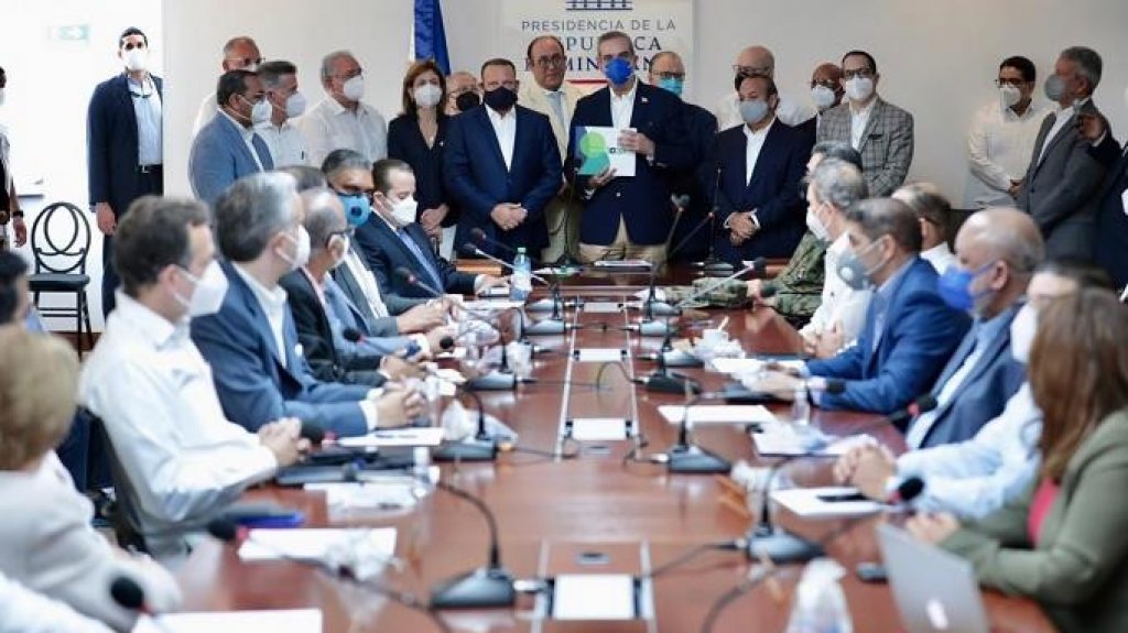  Concluye Abinader la reunión del primer Consejo de Gobierno con anuncios de proyectos para fortalecer las estrategias sanitarias ante el virus y otras iniciativas 