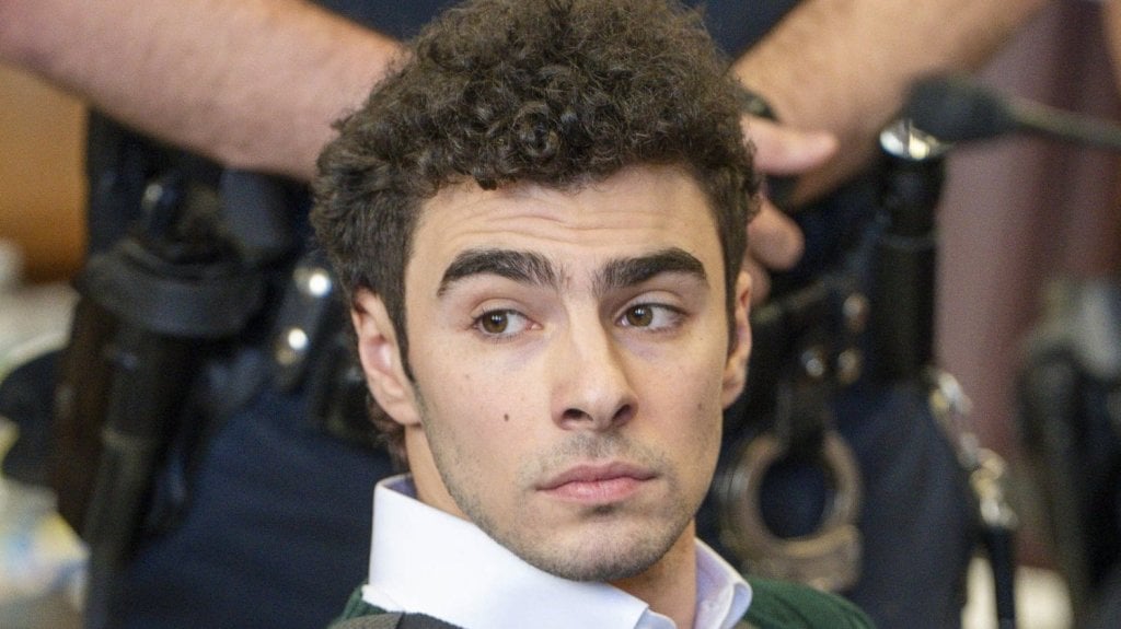  Juez federal de Nueva York ha desestimado los cargos de pena de muerte incluidos en la acusaci&oacute;n contra Luigi Mangione 