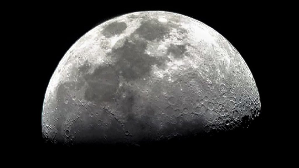  Inauguran exhibici&oacute;n virtual dedicada a la Luna 