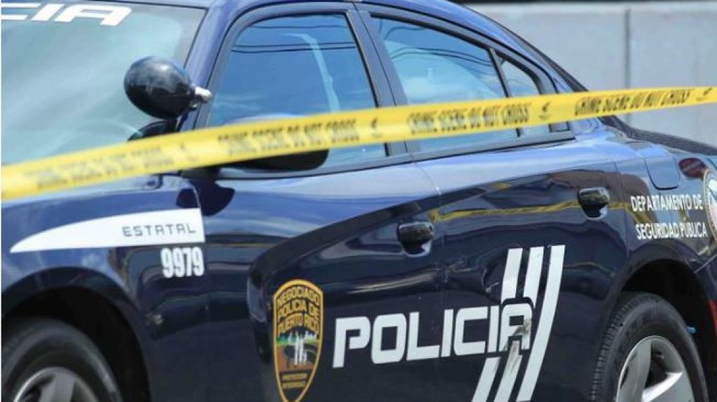  Hallan cad&aacute;ver de un hombre al interior de una guagua en Levittown 
