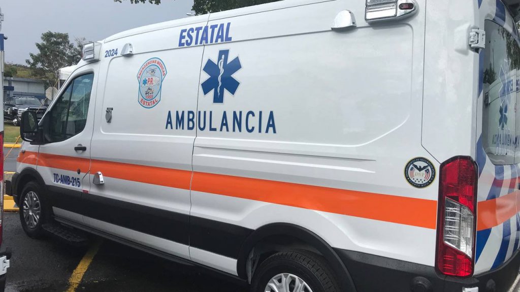  Camionero se come varias luces y termina volcado en Hato Rey 