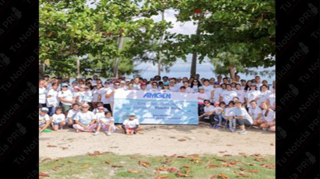  Miembros de Scuba Dogs y Amgen recogen 250 libras de desperdicios s&oacute;lidos en Seven Seas 