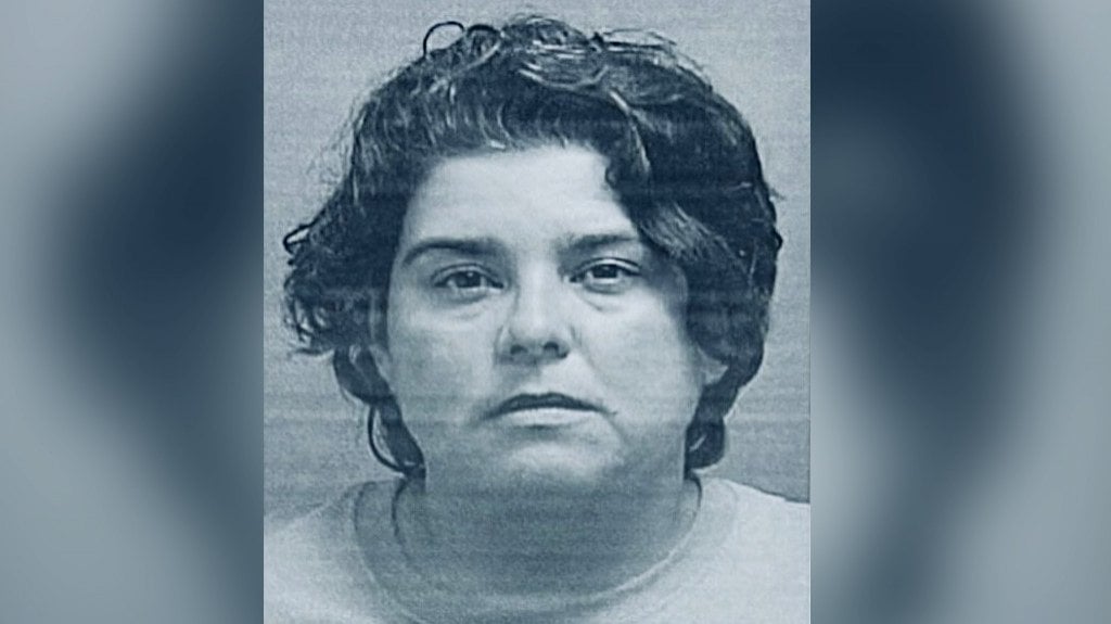  Mujer acusada de robarle un arma de fuego a su padre en Ponce 