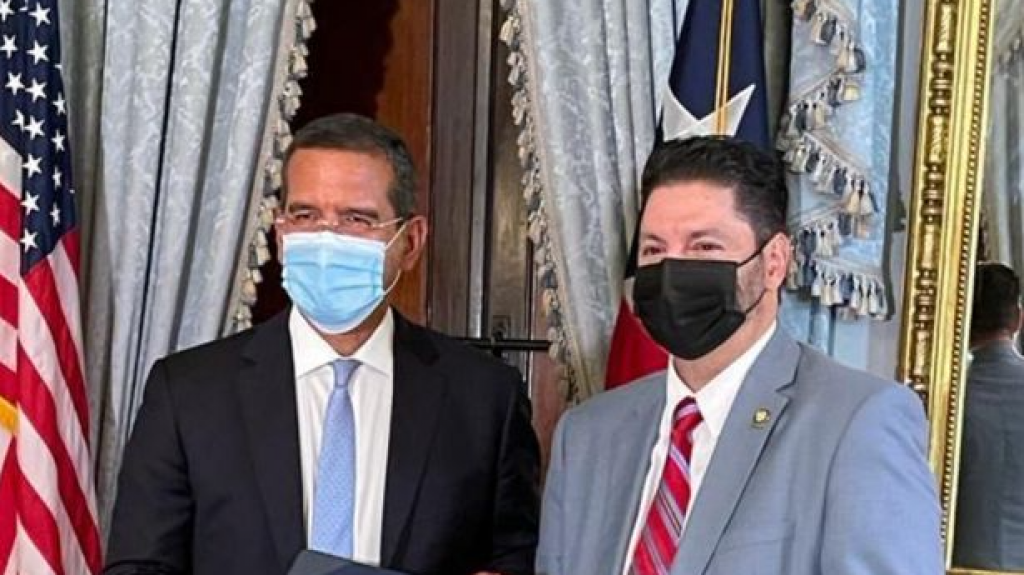  Gobernador reitera dinero del marbete lo manejar&aacute; el DRD para reconstruir la Ciudad Deportiva Roberto Clemente 