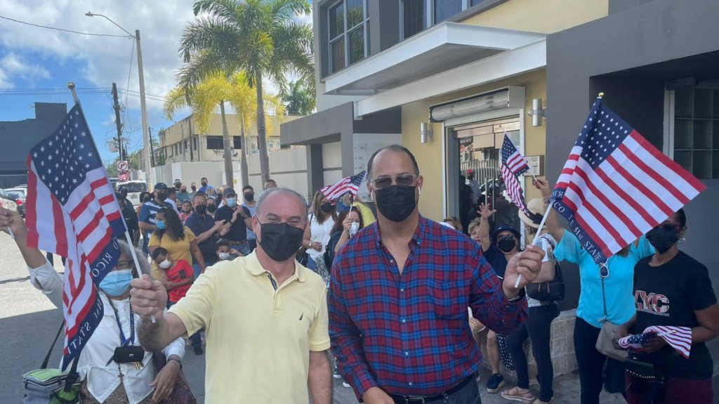  PNP marcha por calles de San Juan para conmemorar el D&iacute;a de la Ciudadan&iacute;a de EEUU 