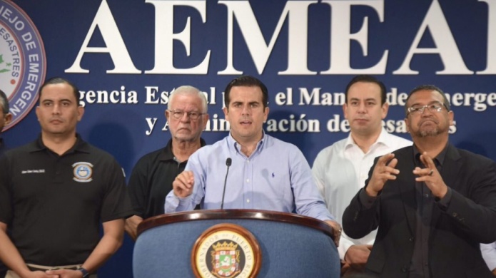 Video: Gobernador Rosello anunciÃ³ que firmÃ³ una orden ejecutiva para establecer la Ley Seca desde maÃ±ana