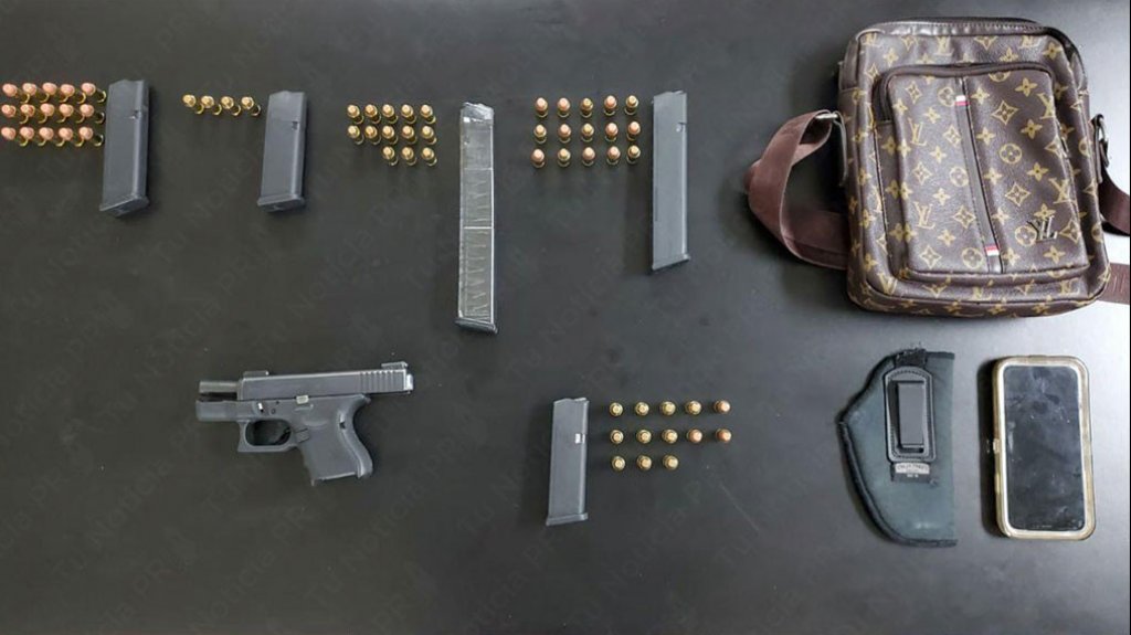  Agentes de inteligencia Carolina arrestan a un hombre con una pistola autom&aacute;tica en Can&oacute;vanas 