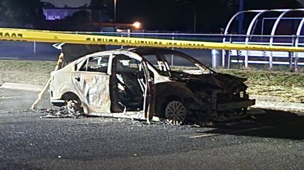  Video: Encuentran en Carolina auto quemado con un cuerpo en el ba&uacute;l 