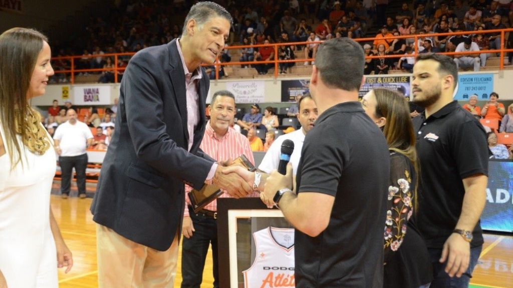  BSN y San Germán realizan dedicatoria a “Piculín” Ortiz en inauguración 