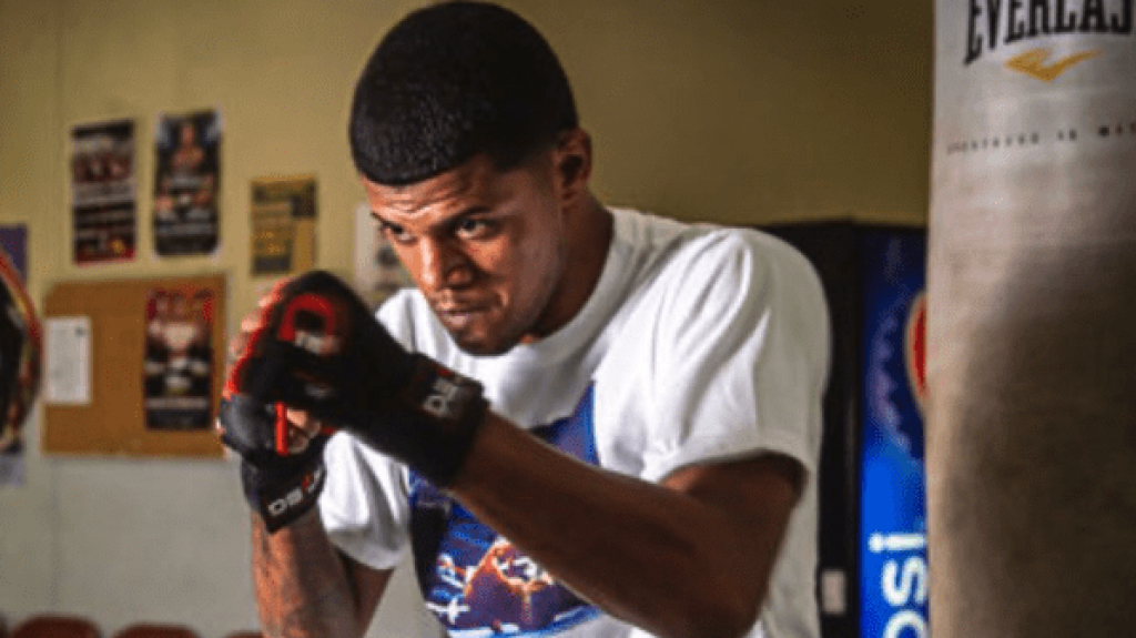  Tribunal ordena arresto de boxeador y le imponen fianza de $500 mil por violencia dom&eacute;stica y maltrato de menores 