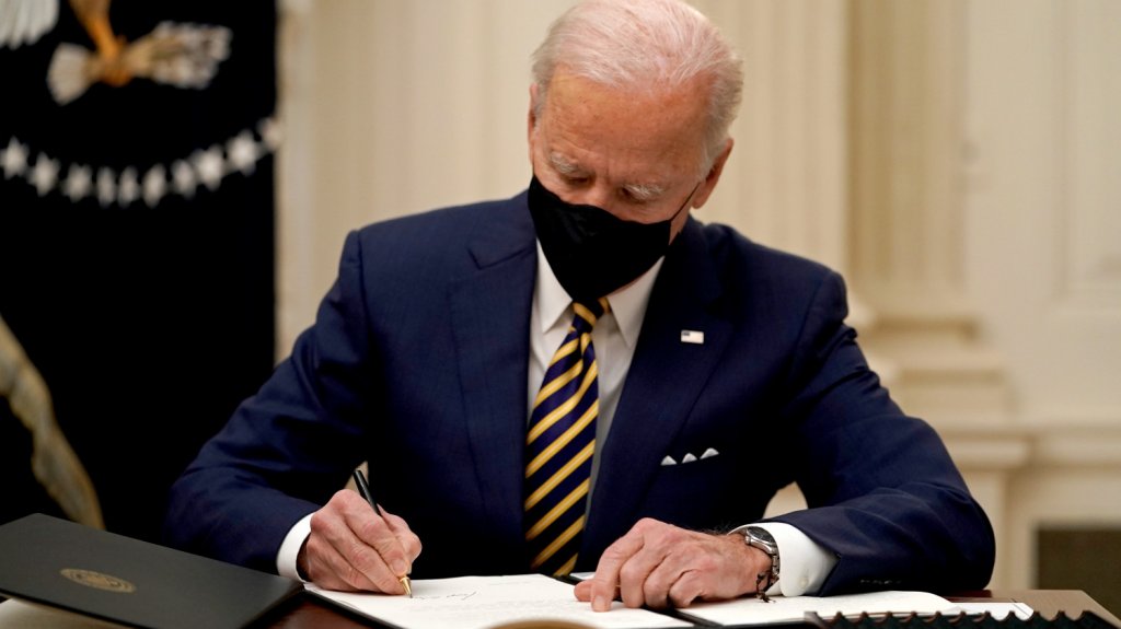  Biden aprueba ampliar ayuda federal a familias ante &ldquo;emergencia nacional&ldquo; 