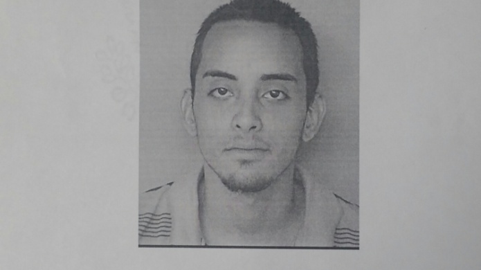 A la cÃ¡rcel jovencito que entro a un cuartel y robo 4 aros a un vehÃ­culo ocupado por la policÃ­a 