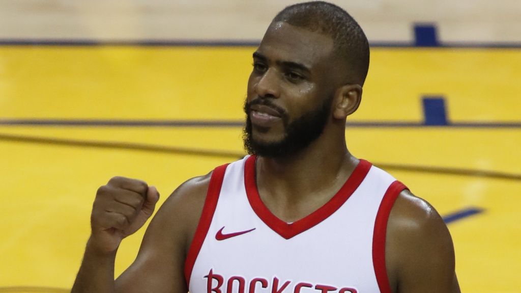  La NBA multa a Chris Paul con 35.000 dólares por hacer contacto con el árbitro 