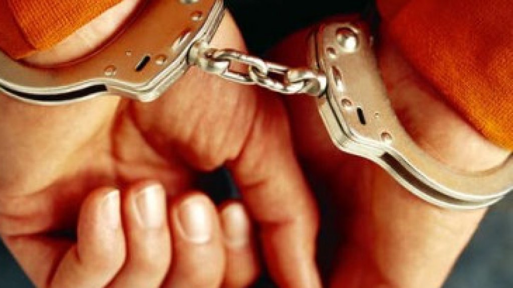  Arrestan mujer que llev&oacute; a su hijo de 4 a&ntilde;os lleno al hospital lleno de golpes 