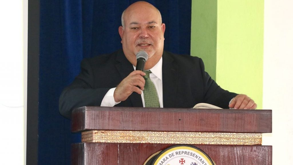  Representantes cerraron filas con &lsquo;Johnny&rsquo; M&eacute;ndez 