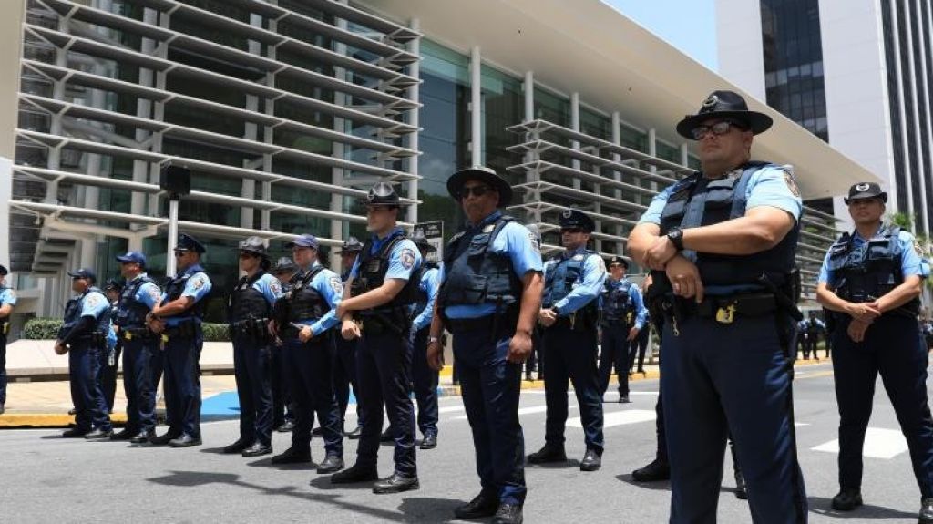  Emplazan a Pesquera a revocar orden sobre horas extras 