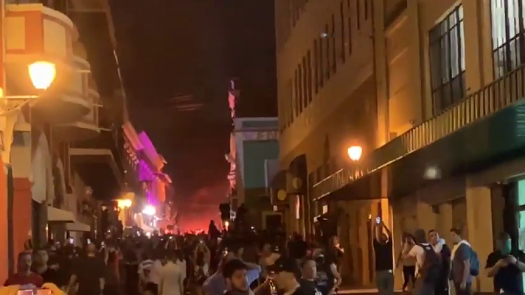  Reina la violencia en el Viejo San Juan, prenden Fuego en la zona cercana a Fortaleza. 
