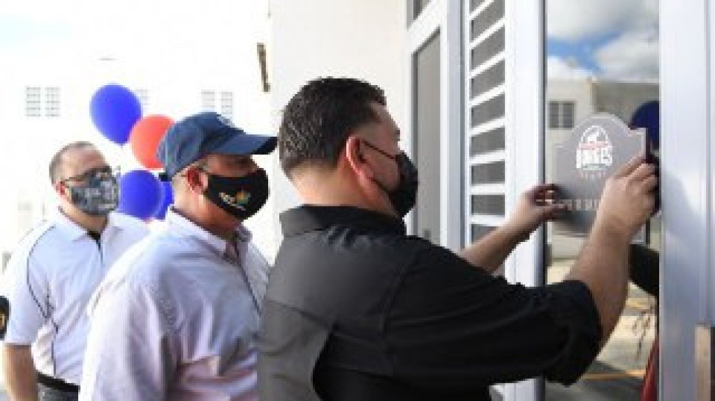  Inauguran primera planta de producci&oacute;n de carne kosher en la Isla 