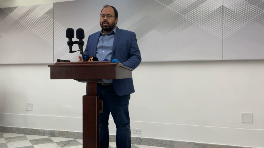  Invitan a estudiantes del DE a participar de reto para crear su escuela ideal 