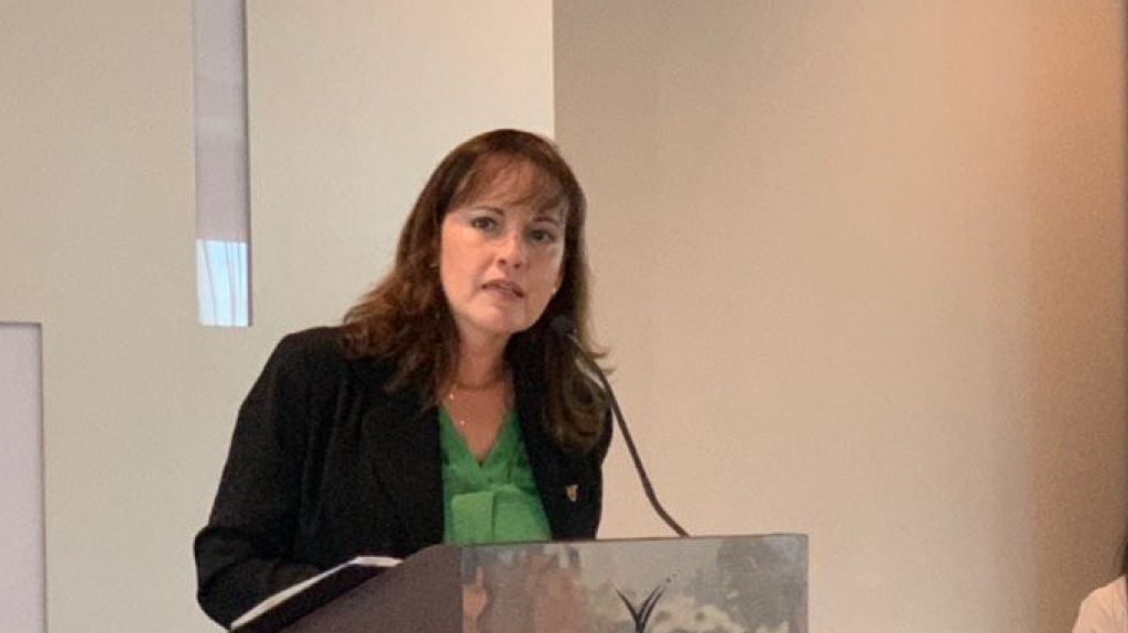  Confiada la secretaria de la Familia en recuperaci&oacute;n de madre y beb&eacute; 