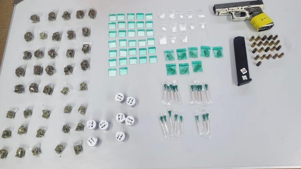  Arrestan a un hombre ocupan drogas y armas en Caguas 