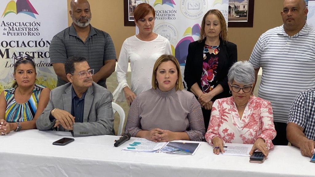  Presidenta de la Asociaci&oacute;n de Maestros reclama acci&oacute;n al director ejecutivo del Sistema de Retiro de Maestros 