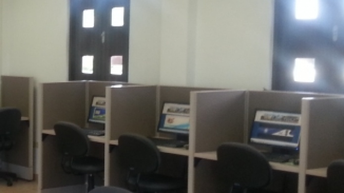 PiÃ±ones celebra su nueva biblioteca electrÃ³nica