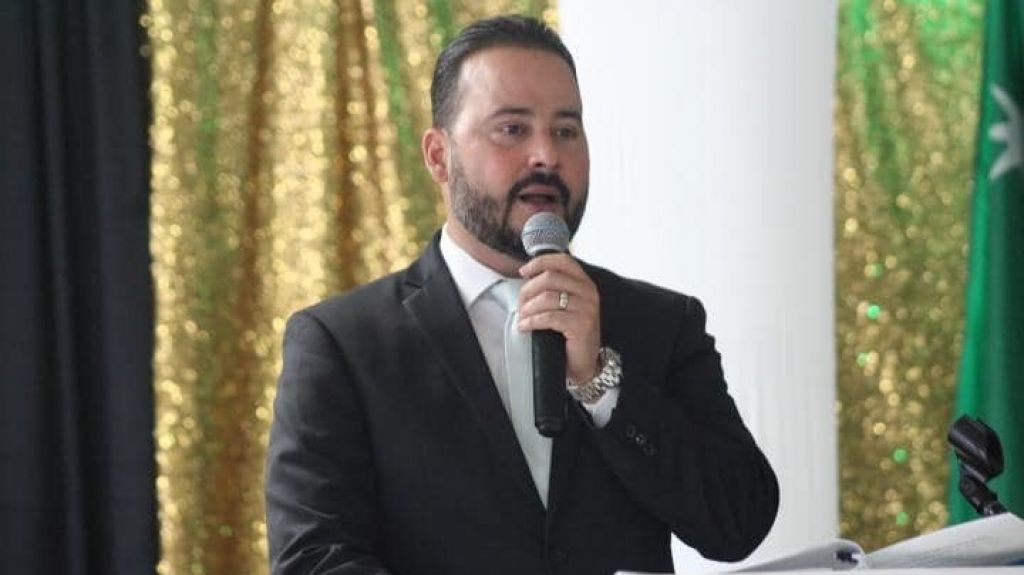  Gobernadora debi&oacute; atender situaci&oacute;n de municipios y Ley 29 en su mensaje 