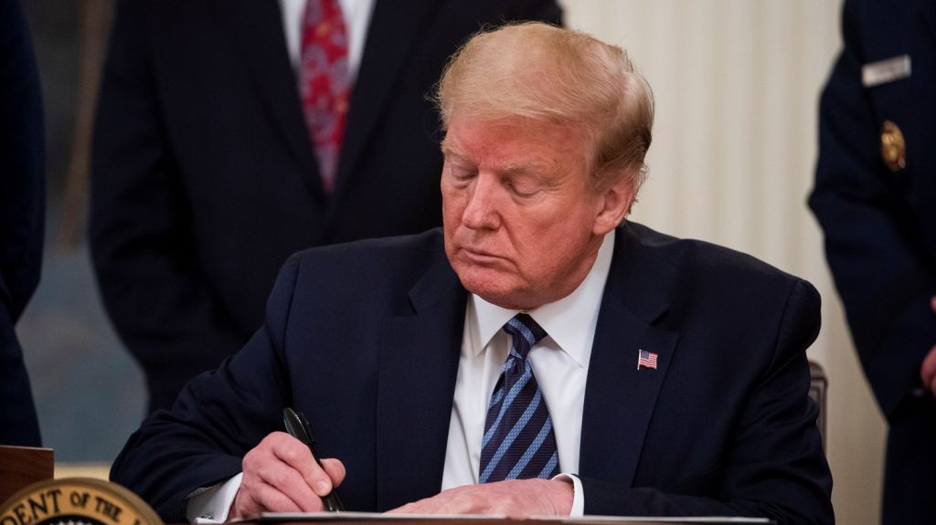  La FDA autoriza el uso de un pol&eacute;mico antiviral para tratar el COVID-19 