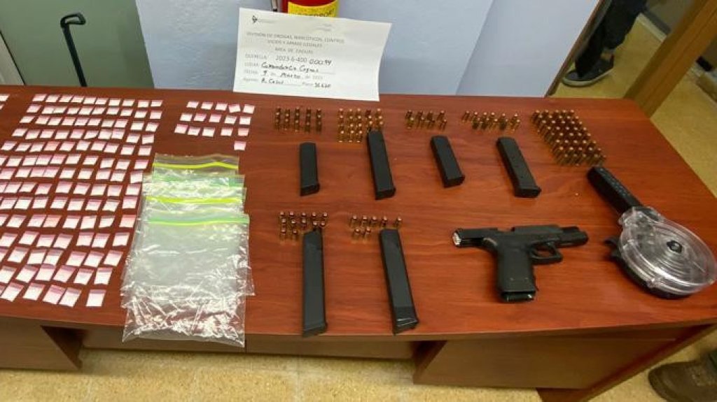  Arrestan a varias personas con armas y drogas en allanamientos en Caguas 