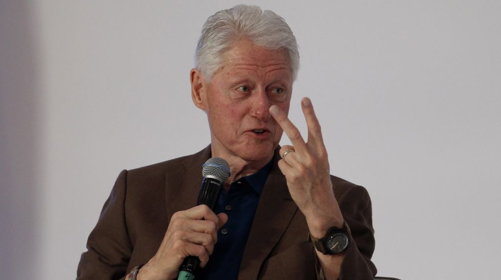 Bill Clinton, bajo la lupa del debate sobre el abuso sexual en EEUU