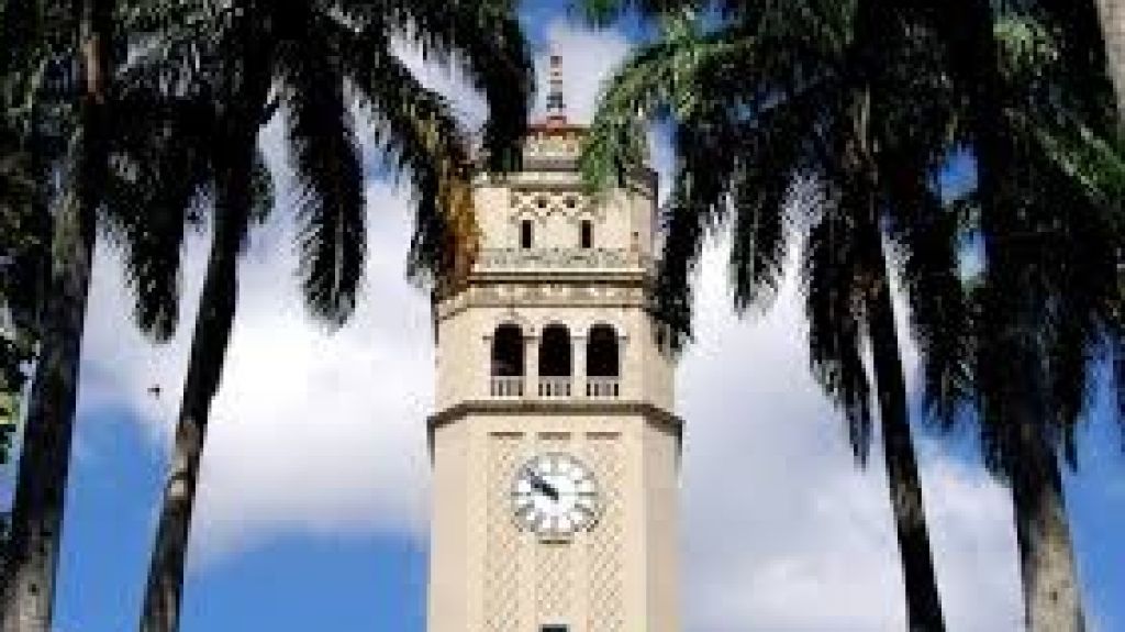  Estudiantes buscan opciones para evitar cierre residencia UPR 