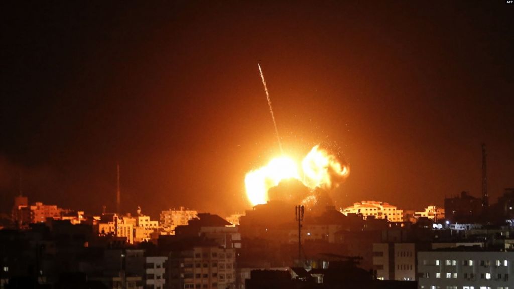  Las Fuerzas de Defensa de Israel atacan objetivos de Ham&aacute;s en Gaza 