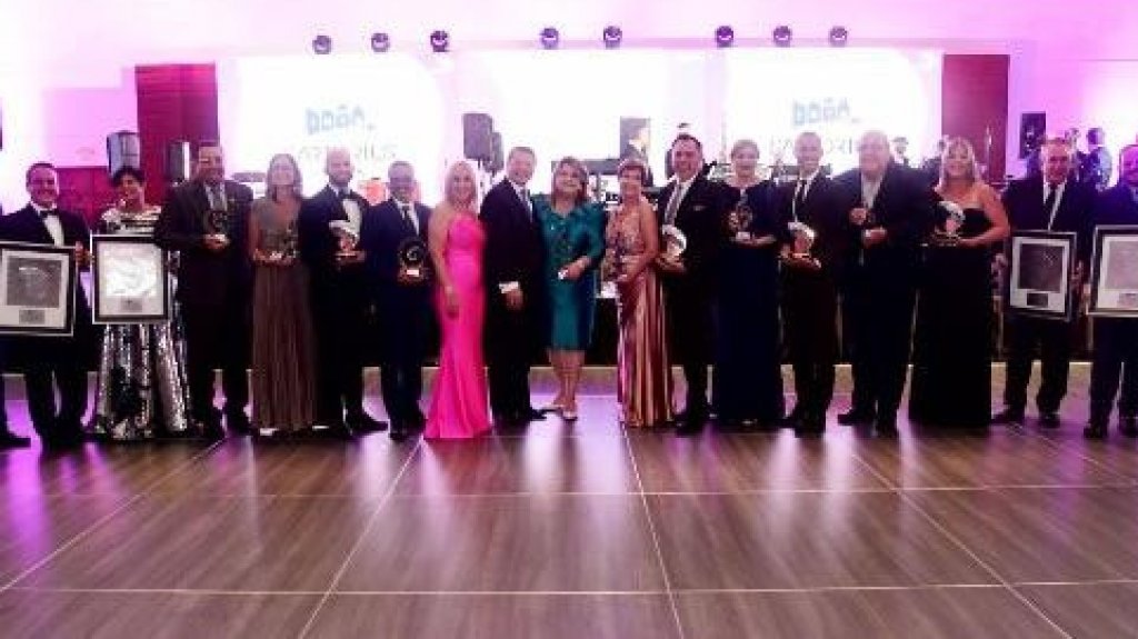  Asociación de Industriales reconoce a comisionada residente 