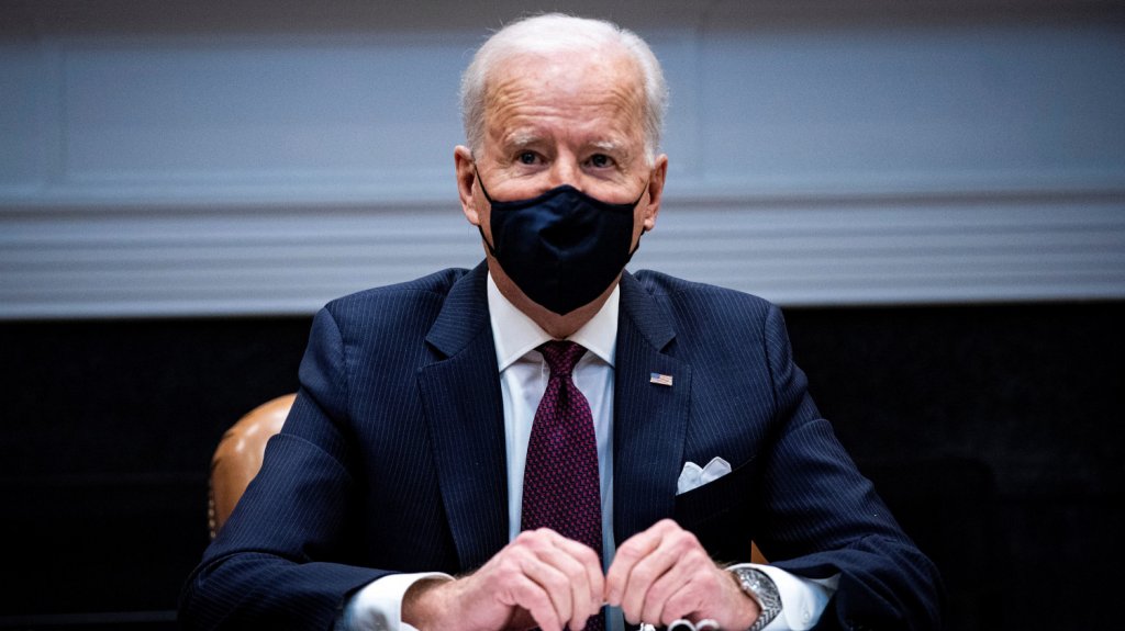  Biden celebra el nuevo plan de est&iacute;mulo: Es un &ldquo;paso gigante&ldquo; para EE.UU. 