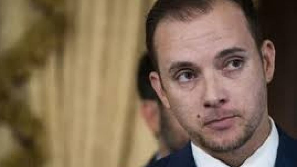  Saliente secretario de la gobernaci&oacute;n dice Rossell&oacute; Nevares &ldquo;es otra persona&rdquo; 