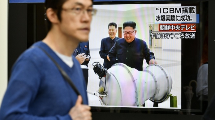 Trump responde "ya veremos" a si planea un ataque contra Corea del Norte