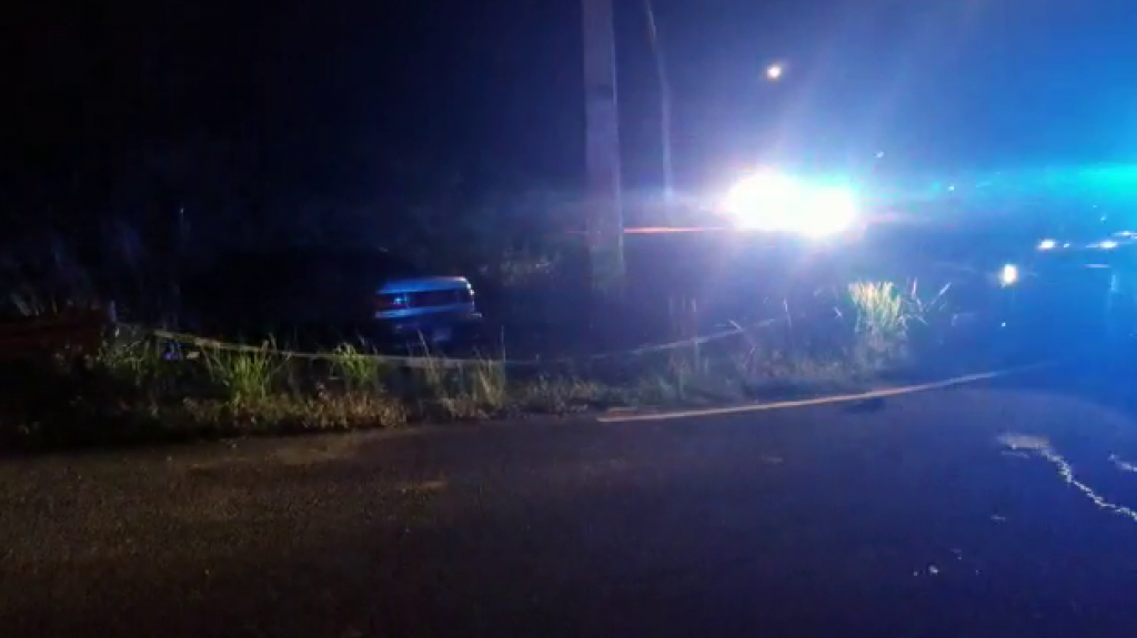  Video: Identifican motociclista que muri&oacute; al impactar un auto y un poste en Naranjito 