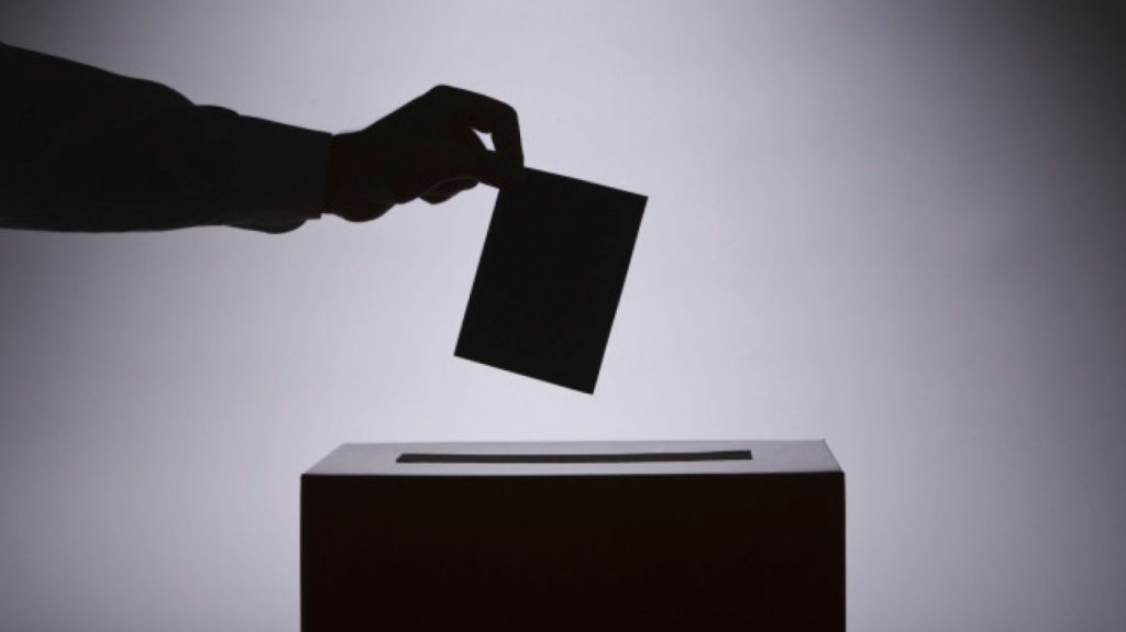 Arrestan a mujer por violaci&oacute;n a la Ley Electoral en Cayey 