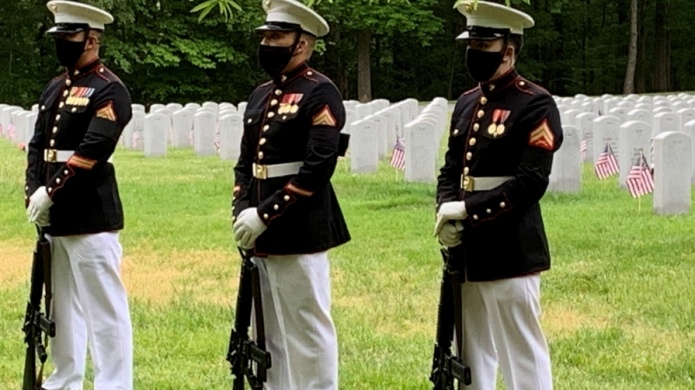  Se reanuda servicio de honores militares en el Cementerio Nacional 